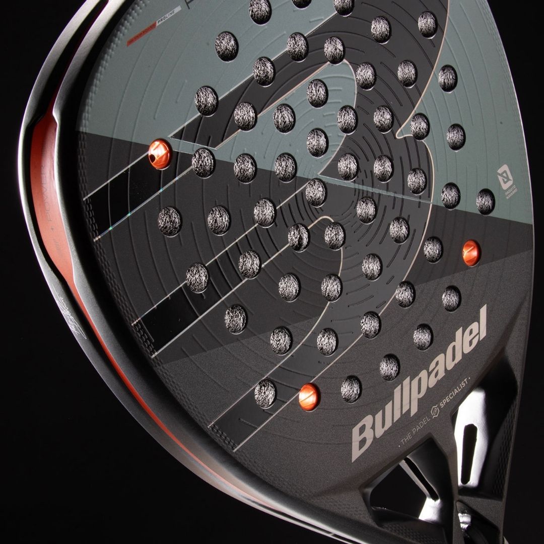 Bullpadel Hack 04 Comfort 2026