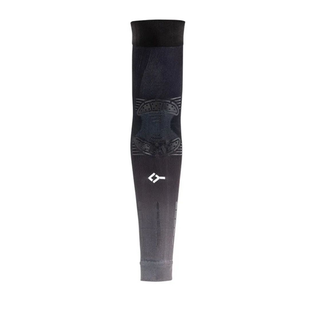 Floky x Tapia Armsleeve No Strain